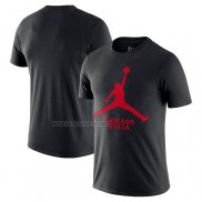 Camiseta Manga Corta Chicago Bulls Essential Jumpman Negro